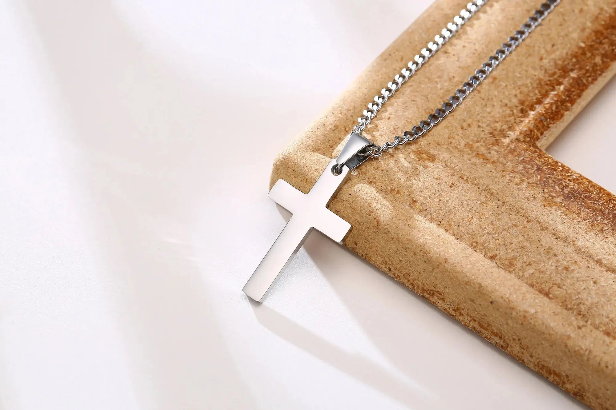 Casual Cross Pendant Necklaces for Men Boys,Waterproof Stainless Steel Pendant Necklaces,Anniversary Birthday Jewelry Gifts Horiva